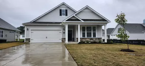 6011 Bayberry Park Dr, New Bern, NC 28562