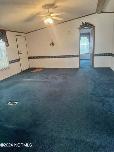 503 Ocean Spray Dr, Cedar Point, NC 28584 photo 8