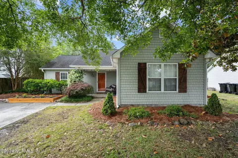 4914 Grouse Woods Dr, Wilmington, NC 28411