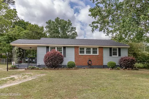 304 Quail Dr, Goldsboro, NC 27534