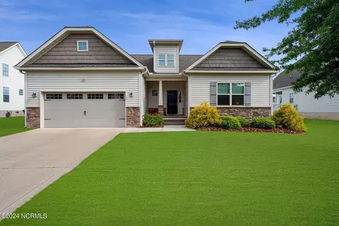 1120 Bryson Dr, Greenville, NC 27834