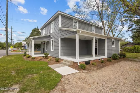 Exterior - 102 N King St, Bath, NC 27808 photo 5 of 5
