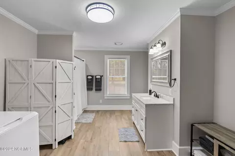 Entry Way - 102 N King St, Bath, NC 27808 photo 1 of 2