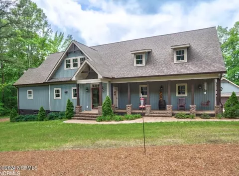 2930 Peachtree Hills Rd, Spring Hope, NC 27882
