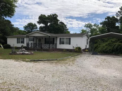 184 Tillett Ln, Sneads Ferry, NC 28460