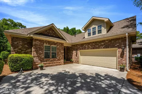 4815 Bucks Bluff Dr, North Myrtle Beach, SC 29582