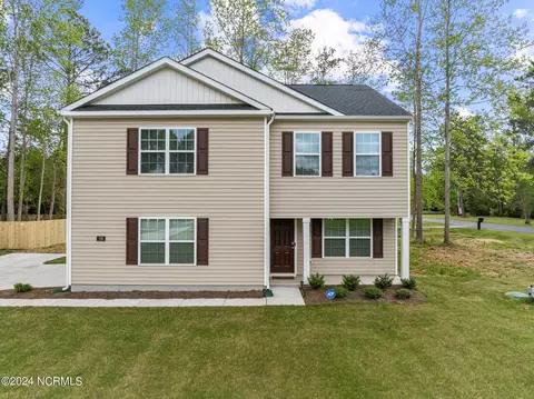 196 Victoria Dr, Washington, NC 27889