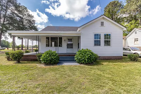 175 Booker St NW, Pikeville, NC 27863