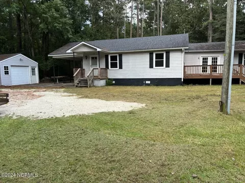 9945 Nc Highway 53 E, Burgaw, NC 28425