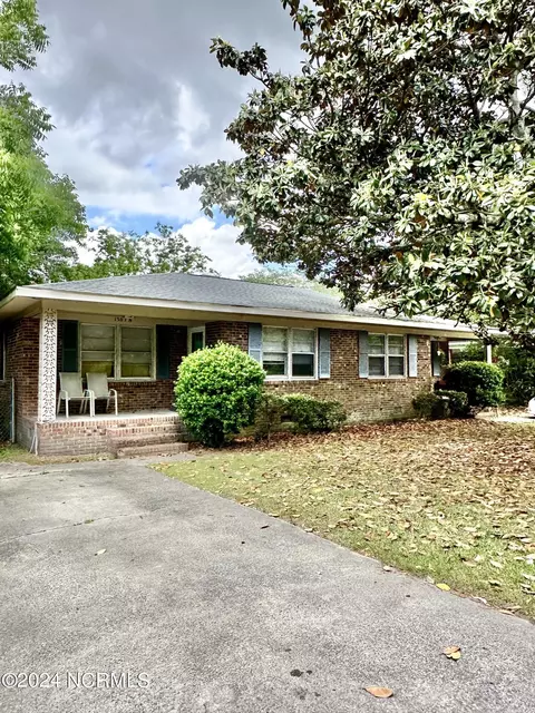 1303 E First St, Greenville, NC 27858