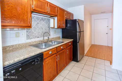 111 Hickory Cir, Hampstead, NC 28443 photo 20