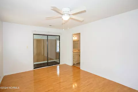 111 Hickory Cir, Hampstead, NC 28443 photo 34
