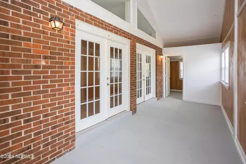 111 Hickory Cir, Hampstead, NC 28443 photo 14