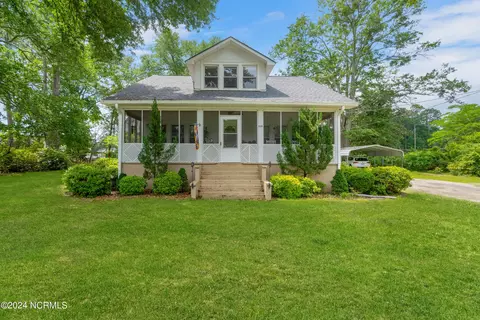 125 W Page St, Ellerbe, NC 28338