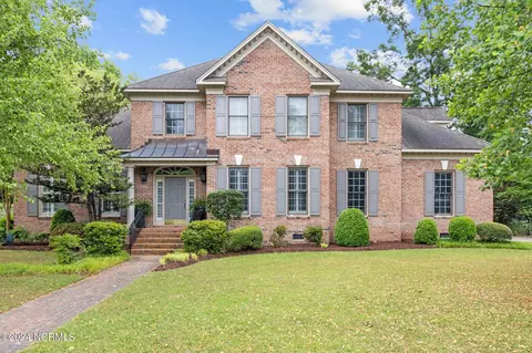 1814 Bloomsbury Rd, Greenville, NC 27858