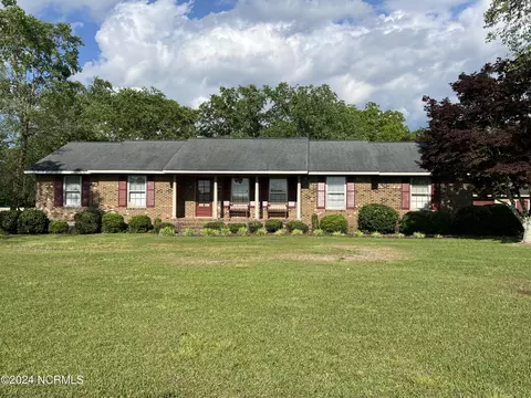 3145 Fire Dept Rd, Williamston, NC 27892