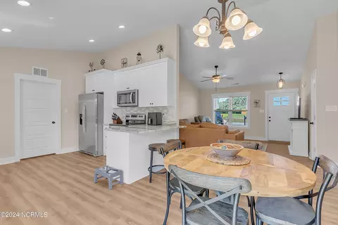 65 Cindy Road Rd, Richlands, NC 28574 photo 5