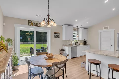 65 Cindy Road Rd, Richlands, NC 28574 photo 4