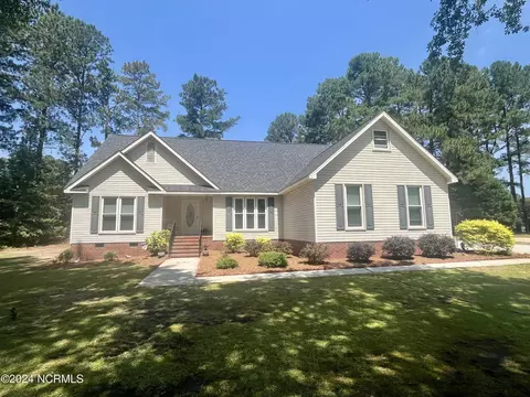 12640 Doe Cir, Laurinburg, NC 28352