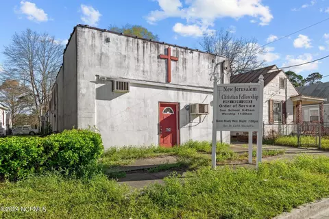 626 E Lenoir Ave, Kinston, NC 28501