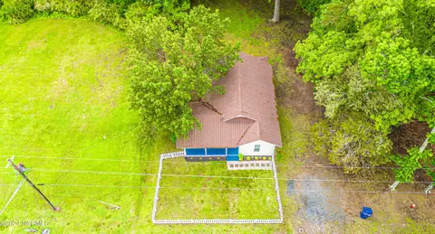 211 E Moore St, Robbins, NC 27325 photo 32