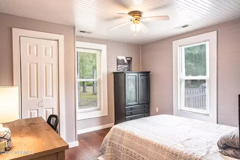 211 E Moore St, Robbins, NC 27325 photo 16
