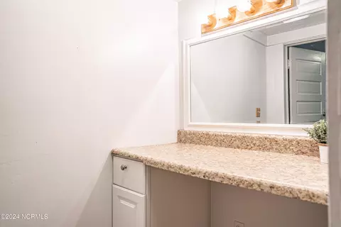 211 E Moore St, Robbins, NC 27325 photo 24