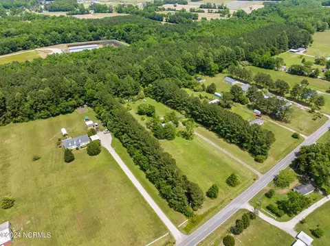 2379 Doc Loftin Rd, Ayden, NC 28513 photo 4