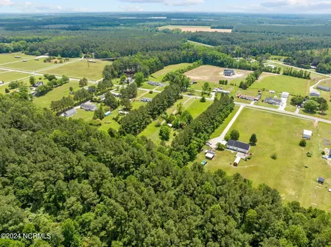 2379 Doc Loftin Rd, Ayden, NC 28513 photo 5