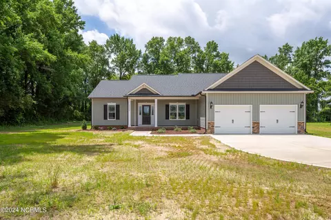 12439 N Us Hwy 421, Clinton, NC 28328