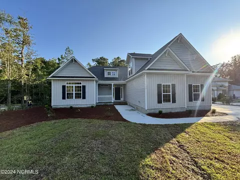 206 S Belvedere South Dr, Hampstead, NC 28443