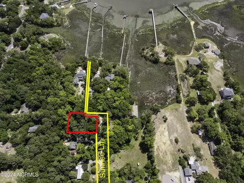 1625 Sunrise Ln, Wilmington, NC 28409
