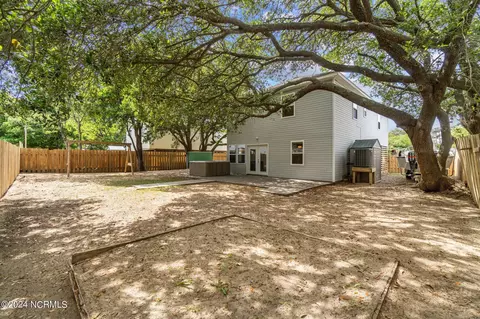405 W 4th St, Kill Devil Hills, NC 27948 photo 23