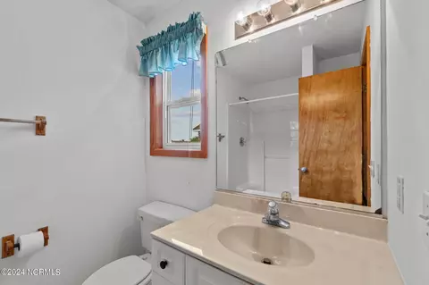 405 W 4th St, Kill Devil Hills, NC 27948 photo 13