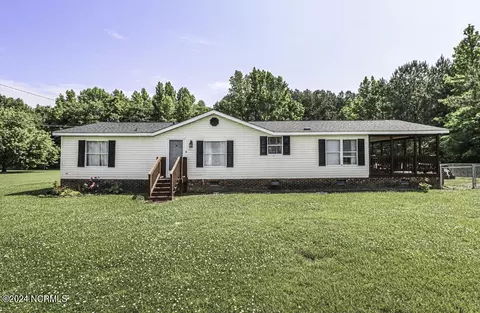 2751 Coker Town Rd, Whitakers, NC 27891