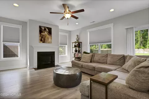 440 Grandview Dr, Hampstead, NC 28443 photo 8