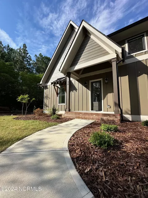 32 Riviera Dr, Pinehurst, NC 28374 photo 2