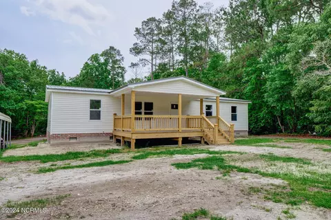 137 Pond View Cir, Hampstead, NC 28443