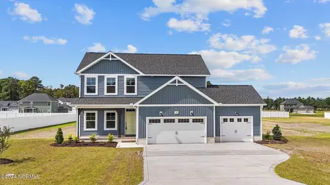 1056 Appaloosa Trl, Grimesland, NC 27837