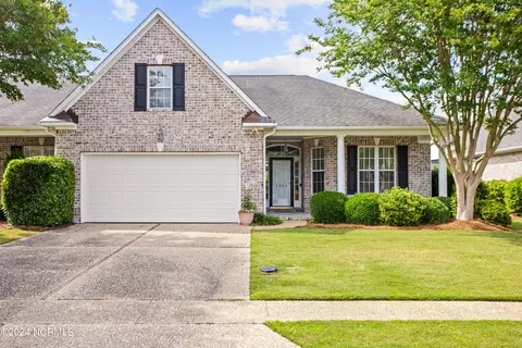 1020 Storm Petrel Ct, Leland, NC 28451