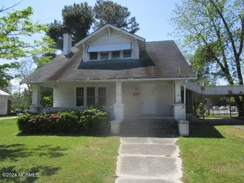 513 Dobbs St, Hertford, NC 27944