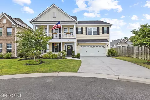 32 Milano Ct, Hampstead, NC 28443
