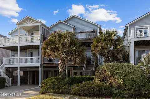 103 Ocean Blvd #A, Atlantic Beach, NC 28512