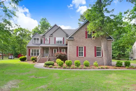 105 Sevendales Dr, Goldsboro, NC 27534