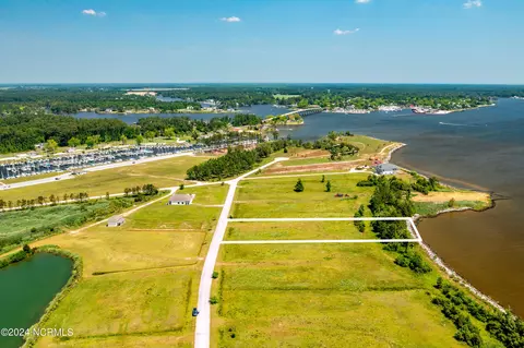 101 Wind Lake Rd, Oriental, NC 28571