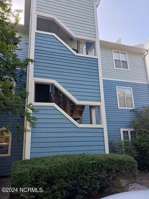 4230 Wilshire Blvd #305D, Wilmington, NC 28403