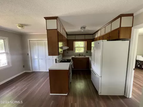 Kitchen - 2000 Sunset Ave, Clinton, NC 28328 photo 1 of 2