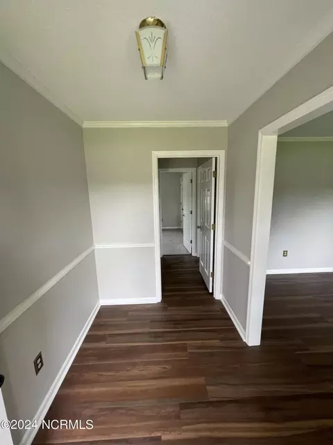 Entry Way - 2000 Sunset Ave, Clinton, NC 28328 photo 1 of 3