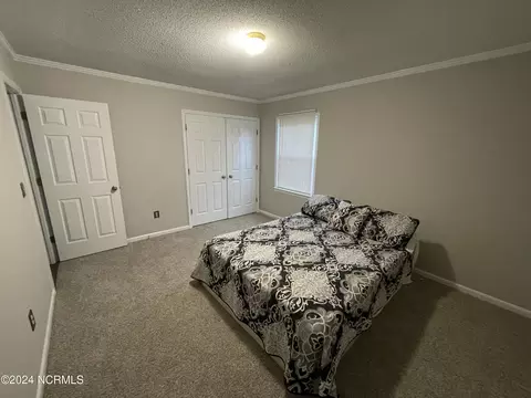 Bedroom - 2000 Sunset Ave, Clinton, NC 28328 photo 2 of 7