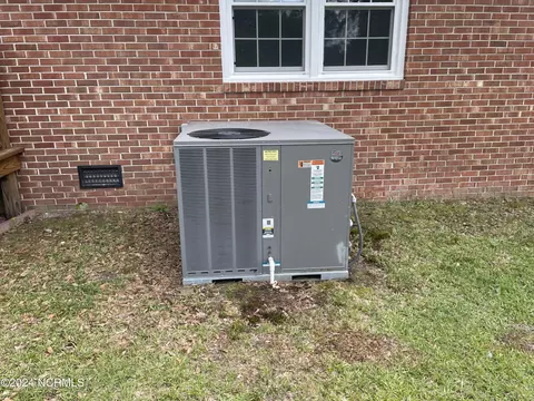 Exterior - 2000 Sunset Ave, Clinton, NC 28328 photo 14 of 14